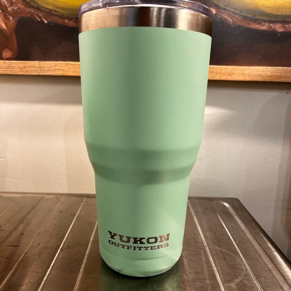 Mint green Yukon tumbler with lid